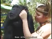 Monkey porn with beastie gal